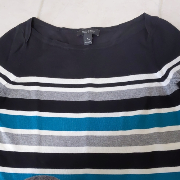 White House Black Market Sweater - Picture 4 of 4